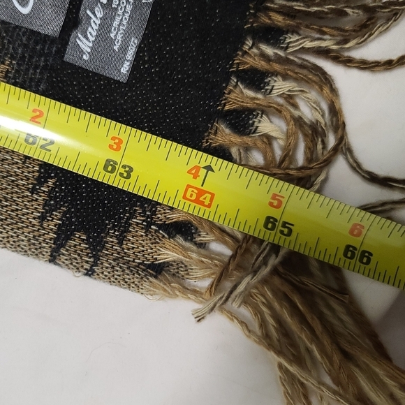 Made in Italy Cejon scarf - Picture 2 of 5